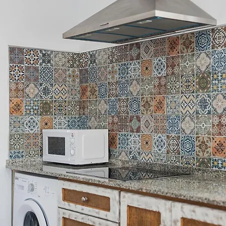 Landhuis Sultan 12 *